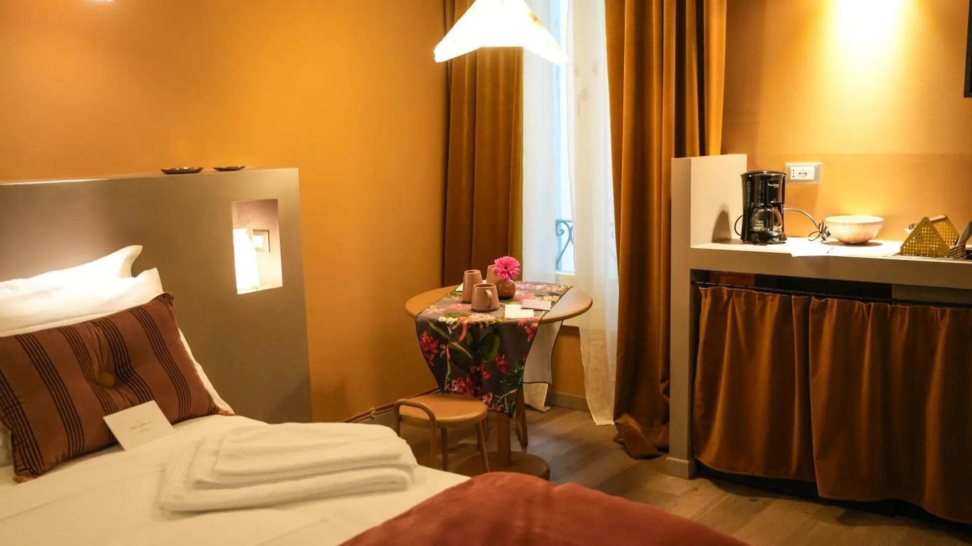 Sant'Eufemia 30 Bed and Breakfast Μόντενα